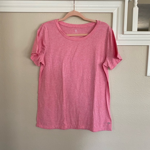 GAP Tops - GapFit Breathe Crew neck  tshirt